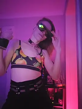 Snapshot of lonely_Cosplay_chick chatting on 12/20/25, 10:00 lonely Cosplay chick online show from 12/20/25, 10:00