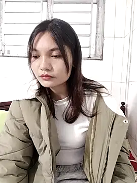 Snapshot of Mit-thi123 chatting on 11/22/25, 02:32 Mit-thi123 online show from 11/22/25, 02:32