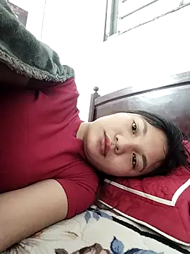 Snapshot of Mit-thi123 chatting on 12/02/25, 02:28 Mit-thi123 online show from 12/02/25, 02:28