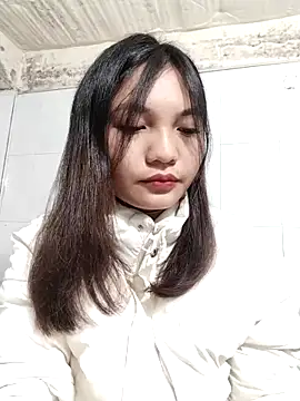 Snapshot of Mit-thi123 chatting on 12/04/25, 10:02 Mit-thi123 online show from 12/04/25, 10:02