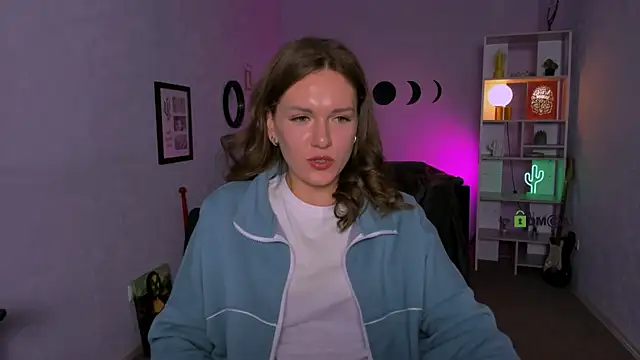 Snapshot of gabriella_daylight chatting on 10/15/25, 06:02 gabriella daylight online show from 10/15/25, 06:02