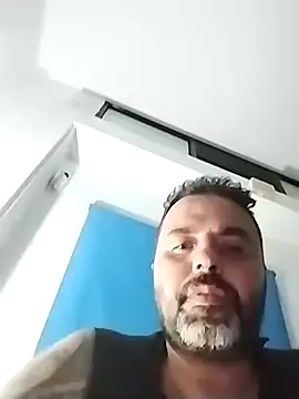 Snapshot of SupposedRedash chatting on 10/09/25, 05:16 SupposedRedash online show from 10/09/25, 05:16