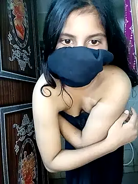 Snapshot of babbydoll-03 chatting on 10/07/25, 04:26 babbydoll-03 online show from 10/07/25, 04:26