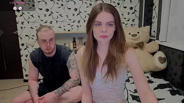 Snapshot of xAlisontiny chatting on 04/06/26, 09:05 xAlisontiny online show from 04/06/26, 09:05