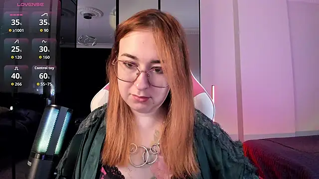 MissNyrra online show from 10/11/25, 02:26