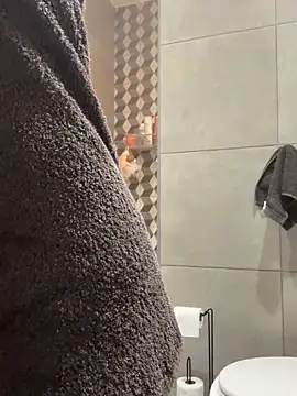 Snapshot of bebecita_x chatting on 12/19/25, 08:38 bebecita x online show from 12/19/25, 08:38