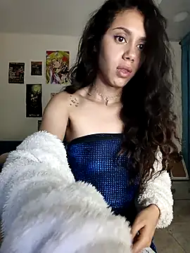 Snapshot of caramel_doll__ chatting on 10/18/25, 10:05 caramel doll online show from 10/18/25, 10:05