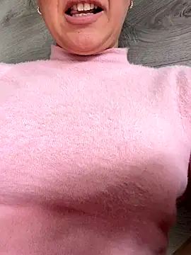 Daiana Andra online show from 11/10/25, 10:03