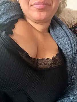 Daiana Andra online show from 12/05/25, 12:58