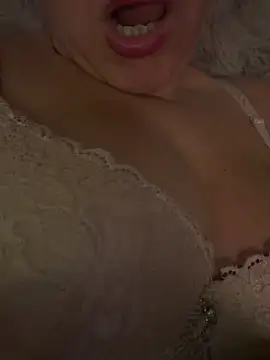 Snapshot of Daiana_Andra chatting on 03/18/26, 10:13 Daiana Andra online show from 03/18/26, 10:13