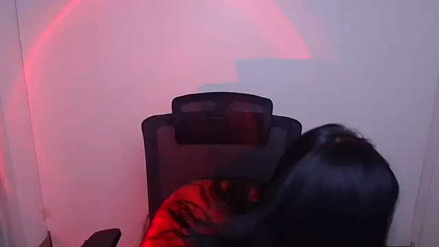 Snapshot of Mona_Esty chatting on 10/06/25, 11:29 Mona Esty online show from 10/06/25, 11:29