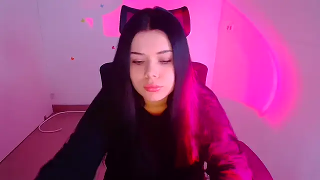 Snapshot of Mona_Esty chatting on 10/10/25, 04:28 Mona Esty online show from 10/10/25, 04:28