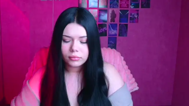 Snapshot of Mona_Esty chatting on 11/03/25, 08:21 Mona Esty online show from 11/03/25, 08:21