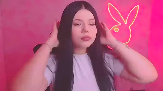 Snapshot of Mona_Esty chatting on 11/11/25, 12:38 Mona Esty online show from 11/11/25, 12:38