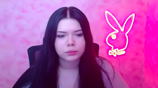 Snapshot of Mona_Esty chatting on 12/19/25, 06:37 Mona Esty online show from 12/19/25, 06:37