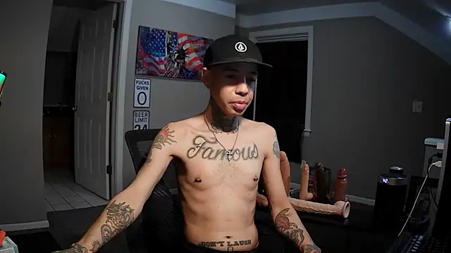 Snapshot of Michigan9000 chatting on 12/14/25, 10:25 Michigan9000 online show from 12/14/25, 10:25