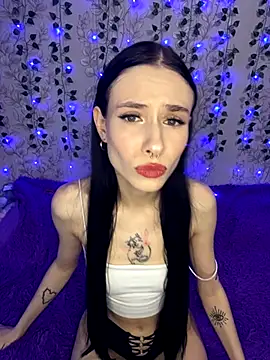 Kisa-Lisa  online show from 11/18/25, 12:53