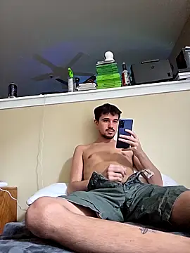 Snapshot of heyhey949 chatting on 10/28/25, 05:59 heyhey949 online show from 10/28/25, 05:59