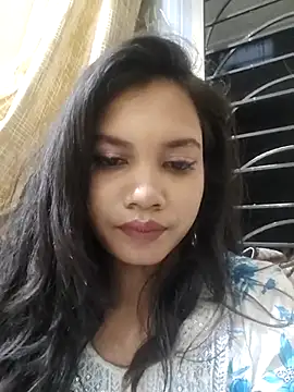 Snapshot of Aknshaaa chatting on 10/06/25, 07:11 Aknshaaa online show from 10/06/25, 07:11