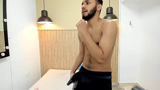 Adamss 23 online show from 10/03/25, 08:06