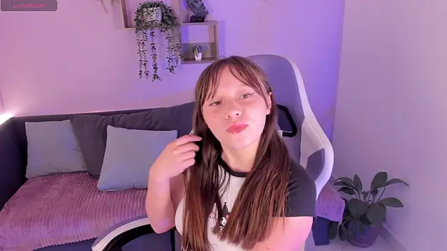 AliciaMoonx online show from 10/06/25, 11:51