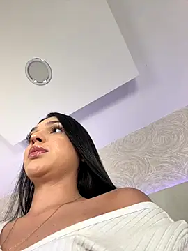 catalina garciaa online show from 11/28/25, 07:16