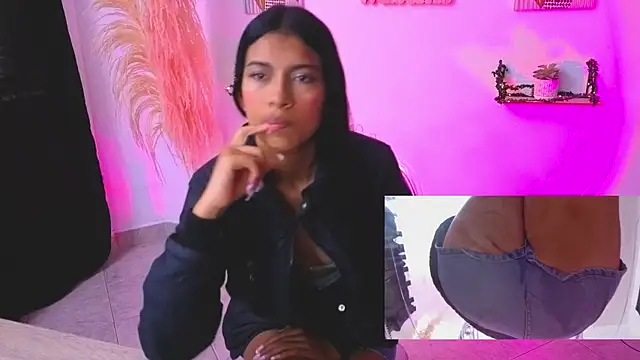 alejamedusa online show from 10/12/25, 03:33