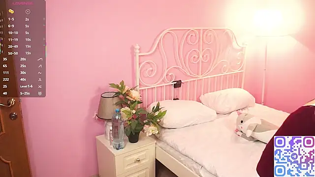 Eva land online show from 10/28/25, 06:39