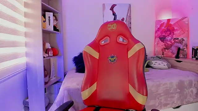 emma soffia online show from 11/24/25, 07:35