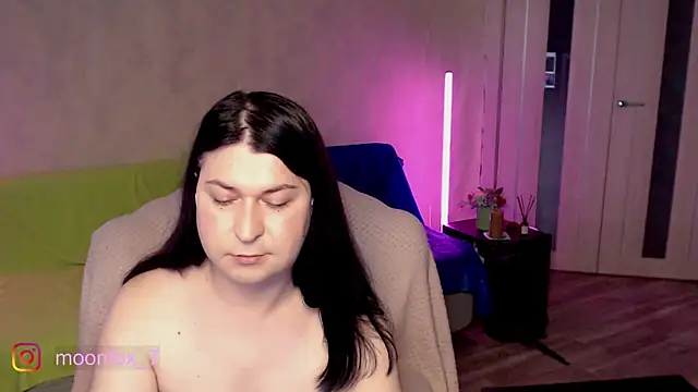 Snapshot of micromouse_mo chatting on 04/05/26, 02:14 micromouse mo online show from 04/05/26, 02:14