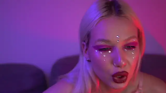 Snapshot of RanyThomson chatting on 03/29/26, 02:28 RanyThomson online show from 03/29/26, 02:28