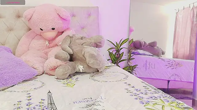 Snapshot of SoofiKiss chatting on 03/11/26, 06:58 SoofiKiss online show from 03/11/26, 06:58