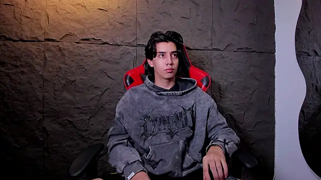 Snapshot of jeycobb chatting on 03/14/26, 11:48 jeycobb online show from 03/14/26, 11:48