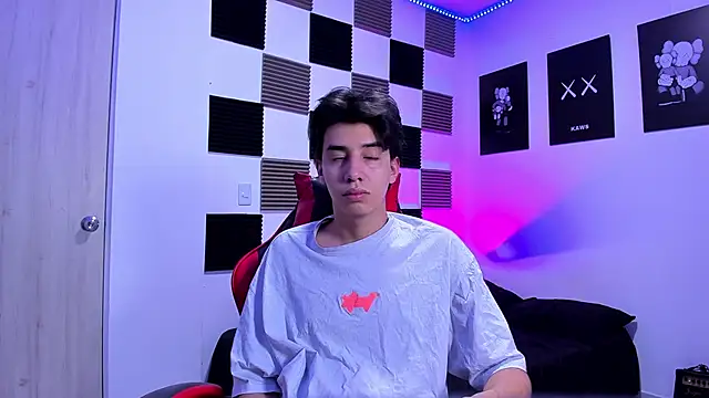 Snapshot of jeycobb chatting on 03/20/26, 11:48 jeycobb online show from 03/20/26, 11:48