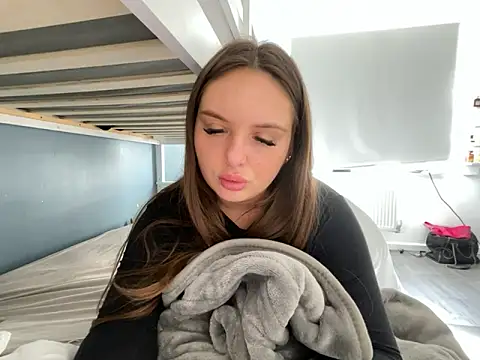 Snapshot of EllaStarrxxx chatting on 10/06/25, 11:51 EllaStarrxxx online show from 10/06/25, 11:51