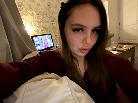 EllaStarrxxx online show from 11/20/25, 12:33