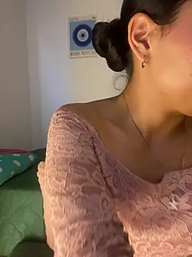 Snapshot of SabrinaEvanss_ chatting on 03/15/26, 11:00 SabrinaEvanss online show from 03/15/26, 11:00