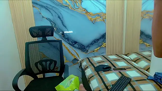 TiffannyAndJean online show from 10/03/25, 07:44