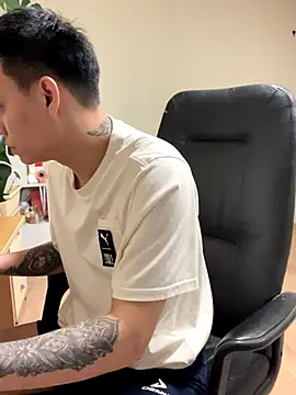 latava online show from 10/26/25, 03:18