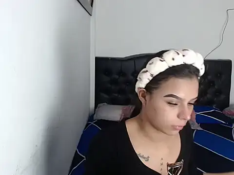 linnaskinyy online show from 11/30/25, 06:17