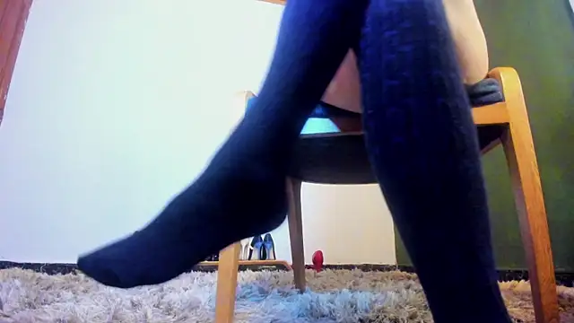 Velourmuse online show from 12/18/25, 12:27