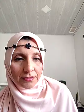 Aafsha  online show from 12/17/25, 08:04