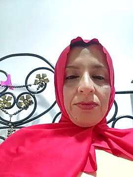 Snapshot of Aafsha_ chatting on 04/12/26, 11:26 Aafsha online show from 04/12/26, 11:26