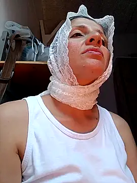 Snapshot of Aafsha_ chatting on 04/19/26, 06:10 Aafsha online show from 04/19/26, 06:10