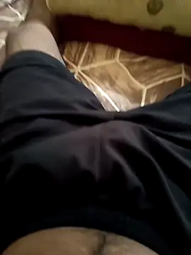 Snapshot of sweet_bi19 chatting on 10/04/25, 02:42 sweet bi19 online show from 10/04/25, 02:42