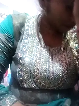 Priyanka hot54 online show from 10/22/25, 05:13