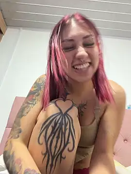 ZammyRossee online show from 05/20/26, 05:46