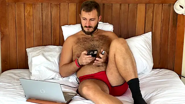Snapshot of mrmaxiy chatting on 06/02/26, 02:13 mrmaxiy online show from 06/02/26, 02:13