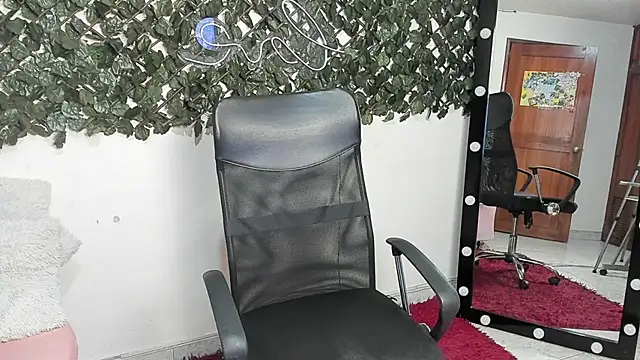 Snapshot of Samanta_Ortiz chatting on 11/20/25, 07:57 Samanta Ortiz online show from 11/20/25, 07:57