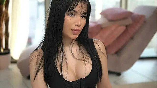 MysticLayla online show from 04/06/26, 04:46